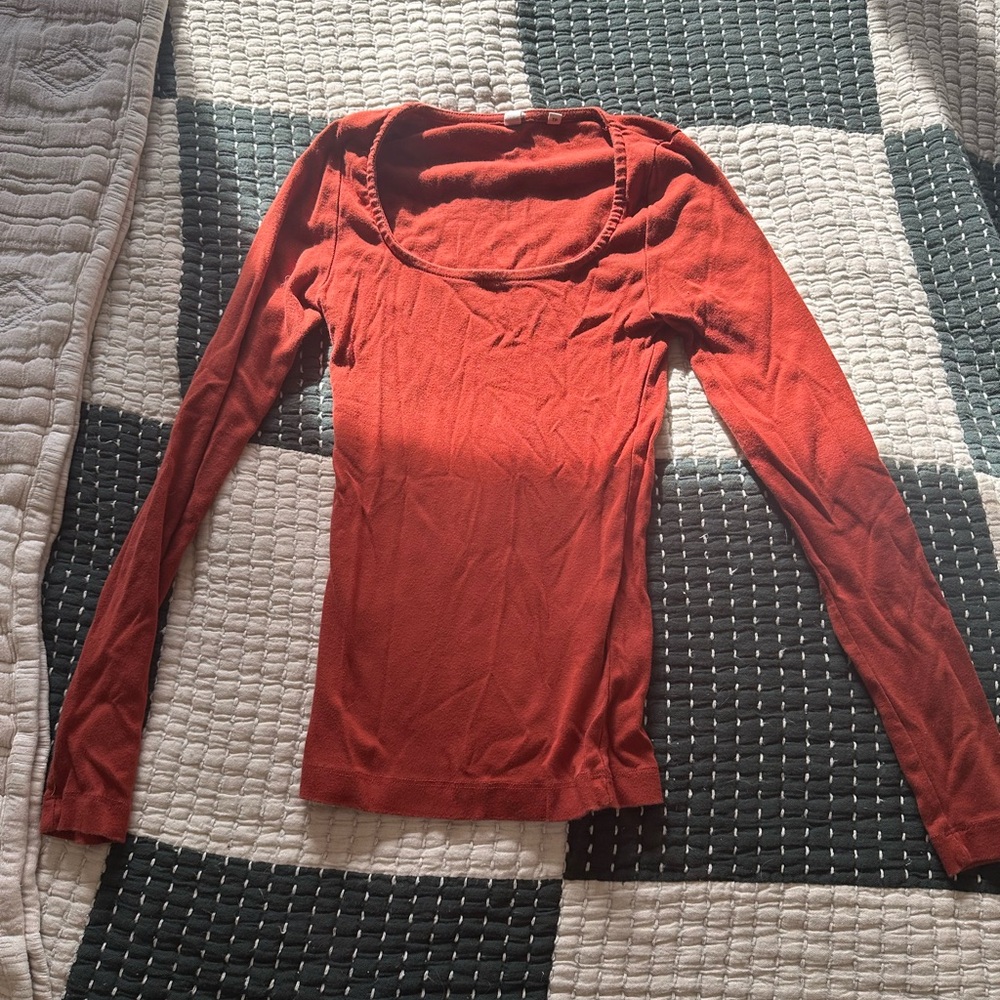 SOLD KOTN long sleeve scoop neck top XS